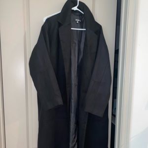 Trench coat never worn